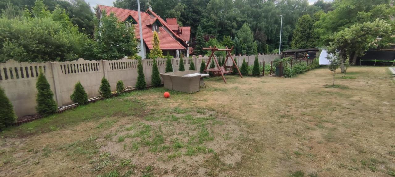 Pokoje Goscinne U Slawka Ustka Bagian luar foto